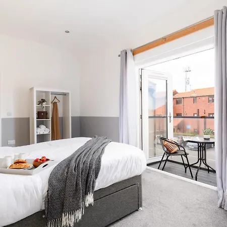 Apartment Welton View Escape Coastal & Free Parking Sleeps 4