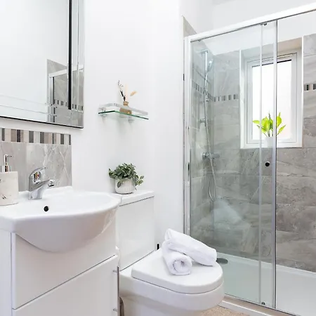 Welton View Escape Coastal & Free Parking Sleeps 4 Apartment *