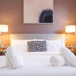 Apartment Welton View Escape Coastal & Free Parking Sleeps 4 *