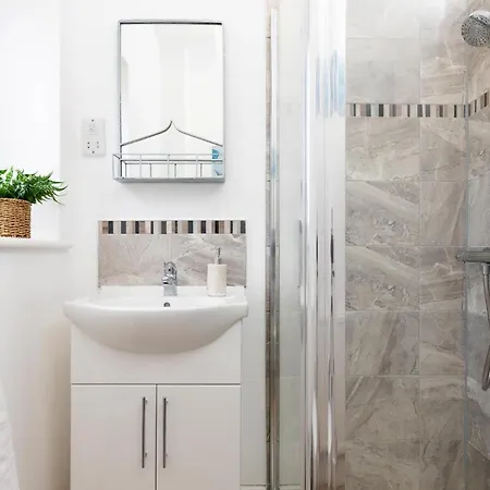 Welton View Coastal Escape *